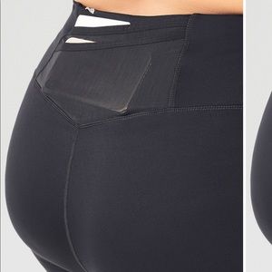 XL Fabletics Leggings - Black